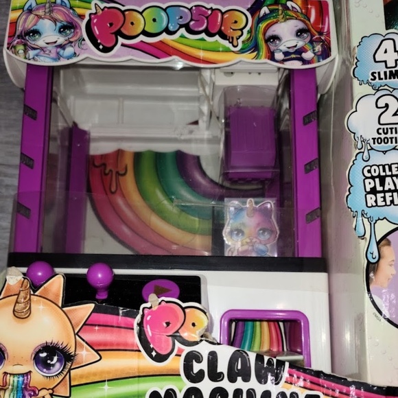 Poopsie Claw Machine with 3 Slimes and 2 Cutie Tootie claw machine New!!!!!!! - Picture 1 of 7